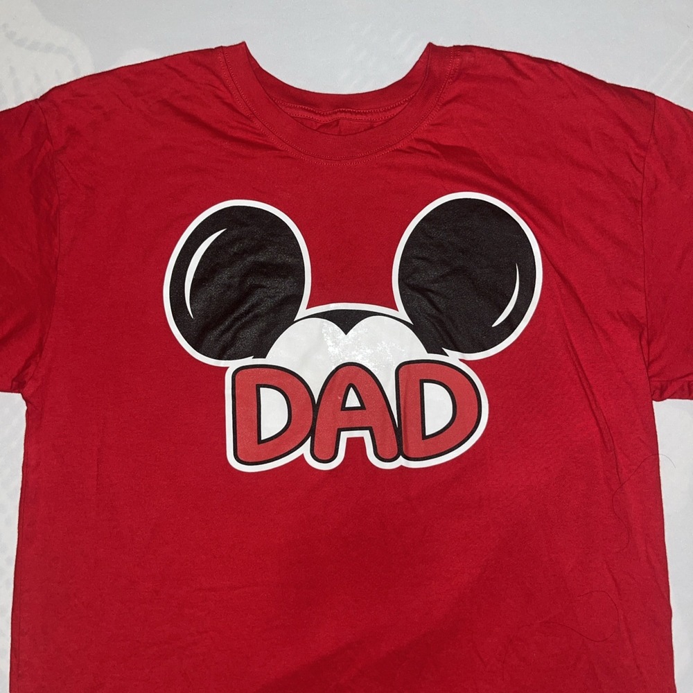 DISNEY RED T-SHIRT MICKEY MOUSE EARS FOR DAD SIZE LARGE